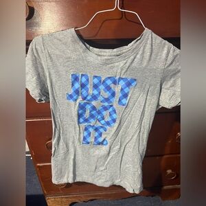 Nike t shirt